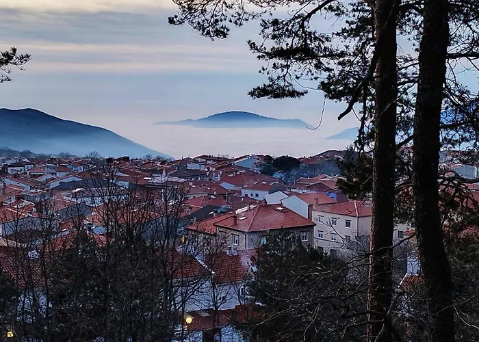 Mar De Nubes Ii Entre El Valle Del Jerte Y La Vera *